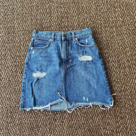 We The Free / Free People Mini Skirt Size 24 Cut Off Raw Hem Blue Denim - Picture 1 of 6